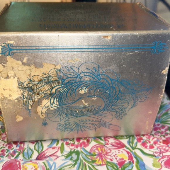 Fostoria glass Egg Soap dish Mothers Day 1977 by Avon. - Picture 6 of 8